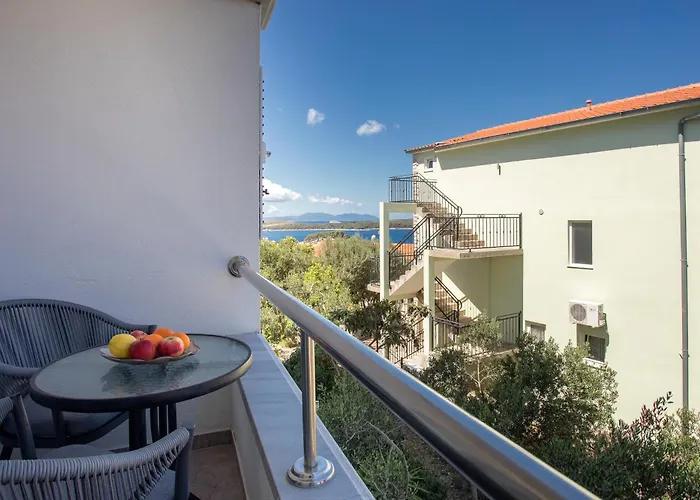 Jakic 2 ゲストハウス