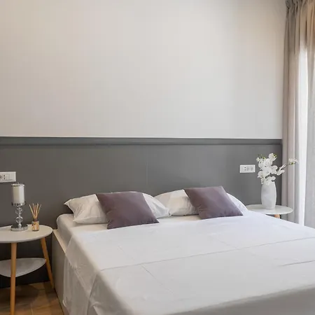 Jakić 2 Pensjonat 4*