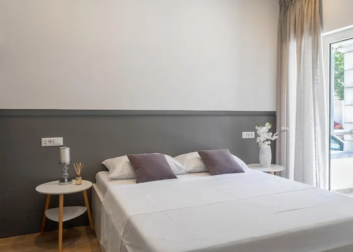 Jakic 2 Gostinjska kuća 4*