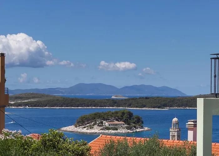 Jakic 2 Gostinjska kuća Hvar Town